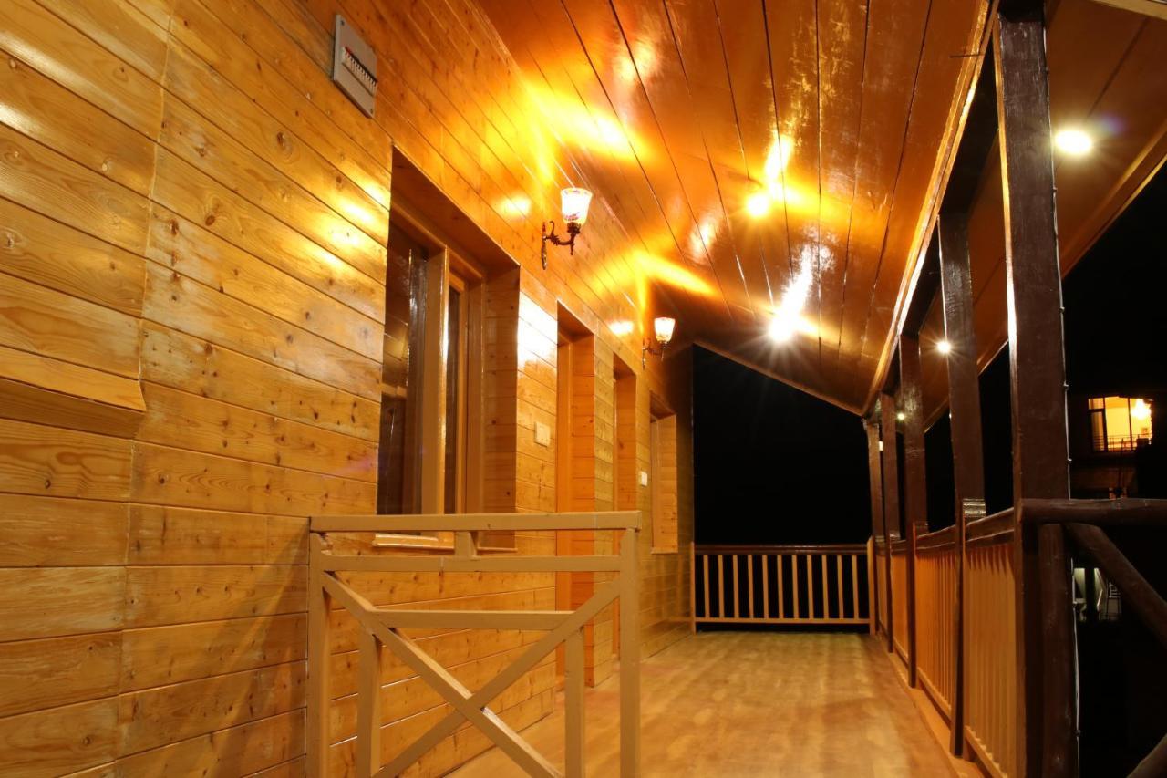 Forest Wood Cottage Manāli Esterno foto